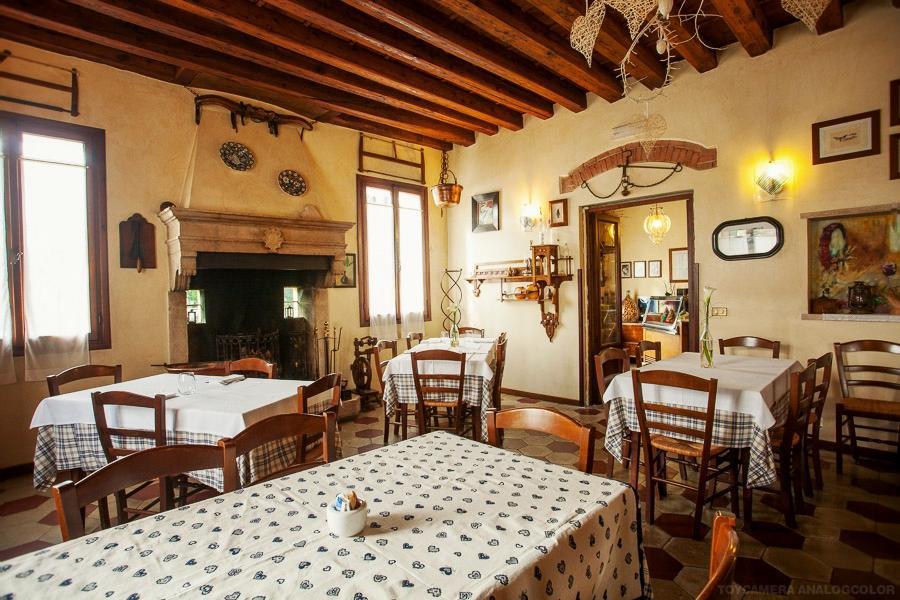 Locanda Alla Posta Cavaso Del Tomba Екстер'єр фото